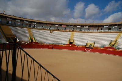 Stier1.JPG (115.9 KiB) 22602 mal betrachtet Stierkampfarena in Requena