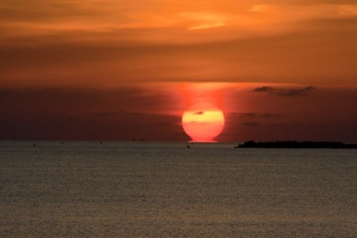 Sonnenaufgang.jpg (46.17 KiB) 2493 mal betrachtet Sonnenaufgang an der Costa Blanca am 26.09.2010