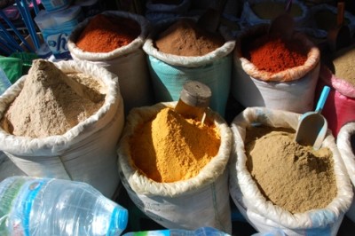 Dufende Gewürzberge in den Souks