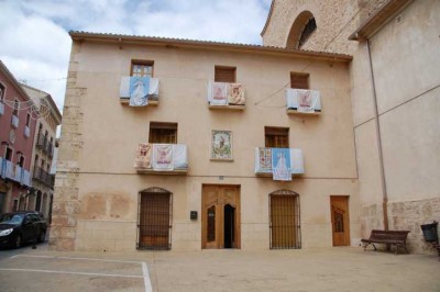 Beflaggung: Fiestas patronales de Moros y Cristianos, en honor de la Virgen de los Desamparados