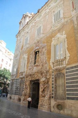 Eingangsportal.JPG (75.89 KiB) 5055 mal betrachtet Eingangsportal